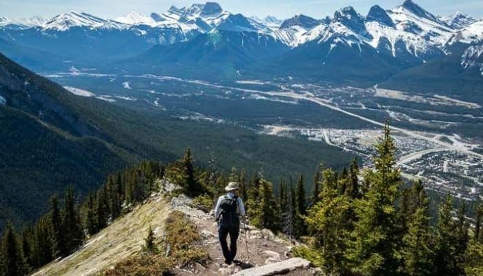 guided backpacking trips alberta