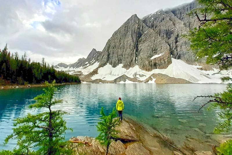 guided backpacking trips alberta
